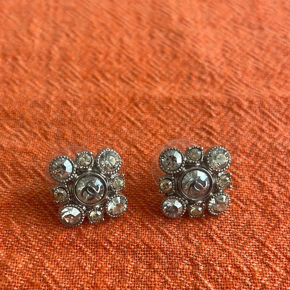 CHANEL Two-Tone Crystal Square Stud Earrings - Picture 3 of 5